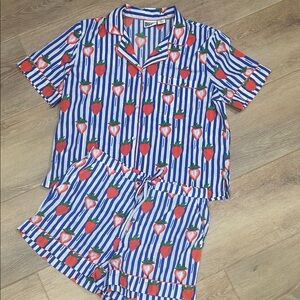 Bouffants&BrokenHearts Set